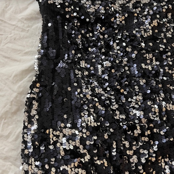 80’s style short sequined dress - Picture 10 of 11